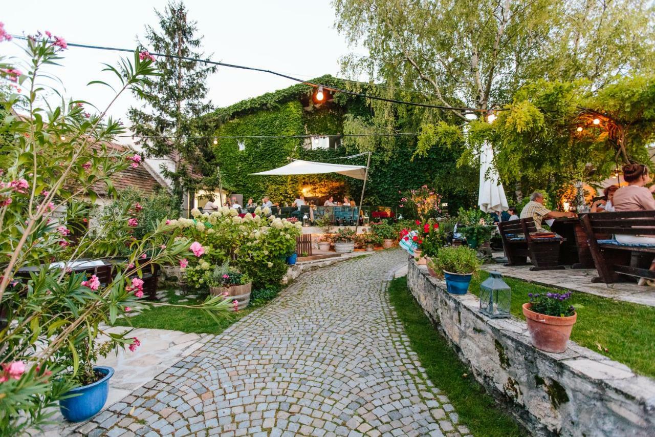 Oleander Romantik Zimmer Trausdorf an der Wulka Ngoại thất bức ảnh